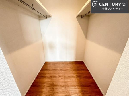 ���[ �E�H�[�N�C���N���[�[�b�g�t���ł��B��������̂��m���Ȃǂ����[���Ă��������ł��ˁI���ɂ���@�������ȂǋG�ߕ��̑傫�ȉƓd�����[�ł��܂��I