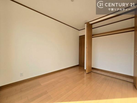 �Q�� ���[�X�y�[�X�����Ă��܂��I�������X�b�L�����ڂ��鎖���ł��܂��ˁB
�Ƌ��I�΂Ȃ��V���v���ȃf�U�C���ׁ̈A�Ƌ��I�΂����C�ɓ���̋�ԍ�肪�ł������ł��ˁB