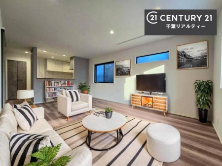 ���r���O �Ƌ��CG�p�[�X�ł��B�J�����̂���L�XLDK�I�\�t�@�[��_�C�j���O�e�[�u����u���Ă������ɂȂ�Ȃ��̂ŉ��K�ɉ߂����܂��I�R�~���j�P�[�V���������₷�����r���O�ł��I