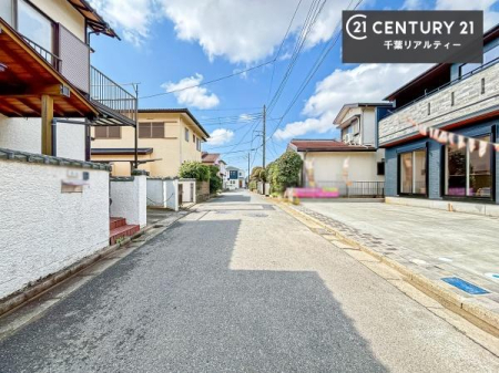 �O�ʓ��H�܂ތ��n�ʐ^ �S�䂭�܂Ō��n����������������悤�A�����ē��̂��p�ӂ������Ă���܂��B���C�y�ɂ��₢���킹�̏�A���z�̕�炵�ւ̈�������i�߂��������I