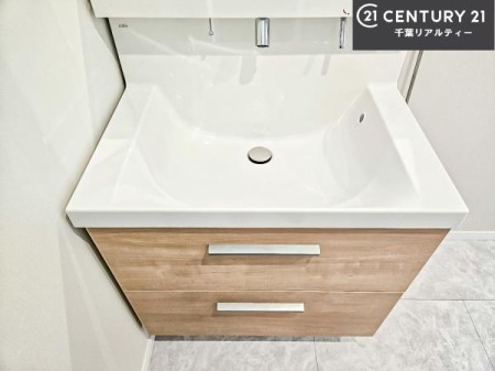 ���ʑ�E���ʏ� �[�����ʑ�{�E���́A�������˂ɂ����̂ł�����ꂪ�y�X�I���������ۂĂ܂��I
�L���C�Ȑ��ʏ��Ŏ��������̃��`�x�[�V�������オ��܂��ˁI