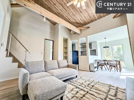 ���r���O �傫�ȑ����炽���Ղ�̗z���������閾�邢���r���O�B�J�����̂��郊�r���O�ŉƑ��c���̂��났�̎��Ԃ��߂����܂��I