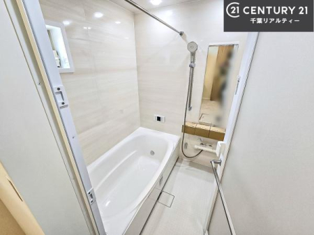 ���� �������������l�̕��͋C�̃o�X���[���́A�����o�Ă��ăo�X�^�C�����[���I
���d���撣���Ă��邲�J���ɂ��D�݂̓����̓����܂����āA�y����ł݂Ă͂������ł��傤���H