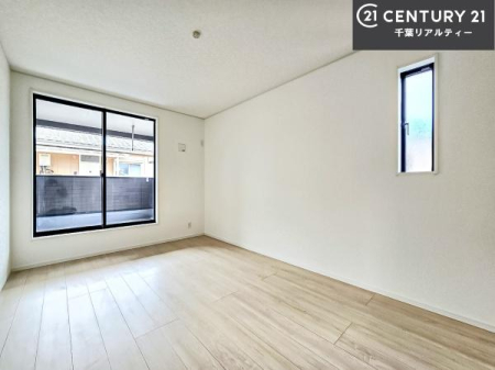 �m�� �o���R�j�[�ɖʂ��Ă���m���ł��B���邭�����肪����A���C����������ł��܂��I