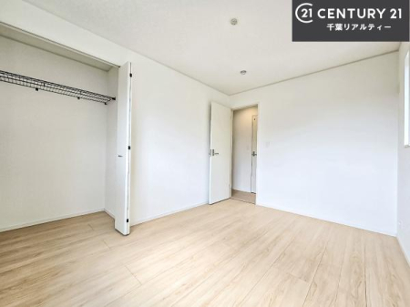 ���r���O�ȊO�̋��� �V���v���Ƀf�U�C������Ă��邽�߁A�Ƌ��I�т܂���I
���C�ɓ���̉Ƌ��u���Ă��낰���Ԃ���邱�Ƃ��ł��܂��B