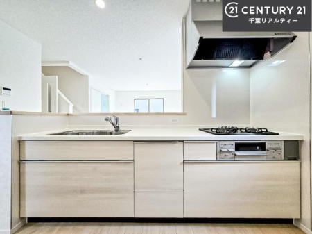 �L�b�`�� ��Ƃ����₷���V�X�e���L�b�`���ł��I���[����������t���Ă���̂ŁA�����X�y�[�X�ɕ���u���Ȃ��čςނ̂ŁA�L�X�g���āA���K�ɍ�Ƃ��ł��܂��I