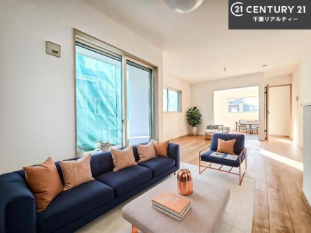 ���r���O �Ƌ��CG�p�[�X�ł��B�S�n�ǂ����r���O�͉Ƒ������R�ƏW�܂�܂��B�Ƒ��c�R�̎��Ԃ����������ł��B���Ƒ��ƁA����w�[���������Ԃ��߂��������ł��ˁB