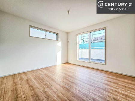 �m�� �o���R�j�[�ɖʂ��Ă���m���ł��B���邭�����肪����A���C����������ł��܂��I���N���āA�O�ɏo�Ĕw�L�т����[�ċz�����ǂ������}������邱�Ƃ��ł��܂��B