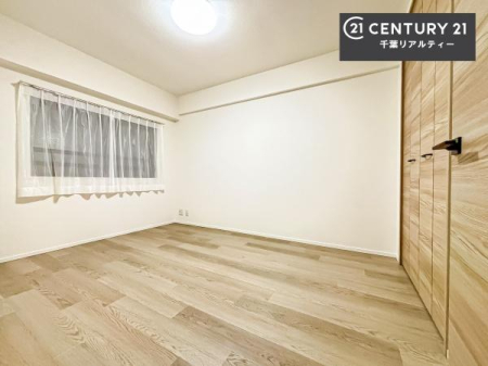 �Q�� �D���������������ޗm���́A���̖ڊo�߂��C�������ǂ������ł��ˁB���������Ԃ��������Ɖ߂������Ƃ��ł��܂��B�D�����F�����̃t���[�����O���ǂ�ȉƋ�ɂ��}�b�`���܂��I