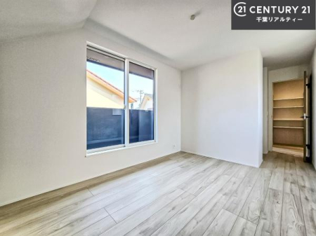 �m�� �o���R�j�[�ɖʂ��Ă���m���ł��B���邭�����肪����A���C����������ł��܂��I