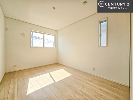 �m�� 2�ʍ̌����m�ۂ������邢�����́A���ʂ����ǂ��A���邭��ϋ��S�n�̗ǂ���ԂƂȂ��Ă���܂��B�����b�N�X���ĉ߂�����S�n�̗ǂ��������ł��I