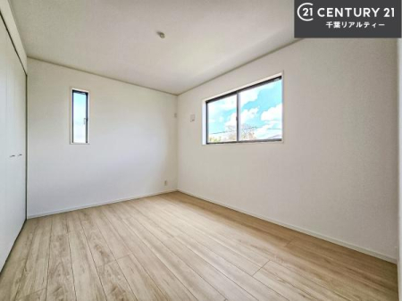 �q������ �|���o�������Ȃ��������́A���q�l�̂������Ƃ��Ă����S�ł��I
���[�X�y�[�X���[�����Ă���̂ŎU�炩�������������T�b�ƕЕt�����܂��I