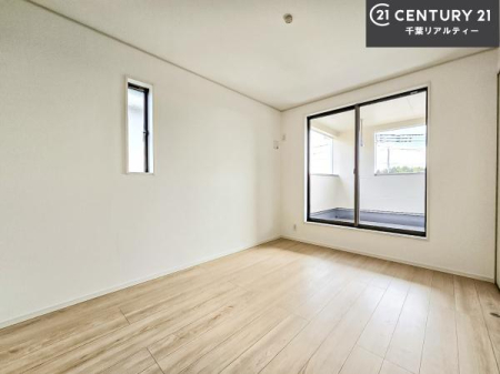 �m�� 2�ʍ̌����m�ۂ������邢�����́A���ʂ����ǂ��A���邭��ϋ��S�n�̗ǂ���ԂƂȂ��Ă���܂��B�����b�N�X���ĉ߂�����S�n�̗ǂ��������ł��I