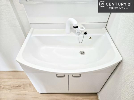 ���ʑ�E���ʏ� �[�����ʑ�{�E���́A�������˂ɂ����̂ł�����ꂪ�y�X�I���������ۂĂ܂��I
�L���C�Ȑ��ʏ��Ŏ��������̃��`�x�[�V�������オ��܂��ˁI