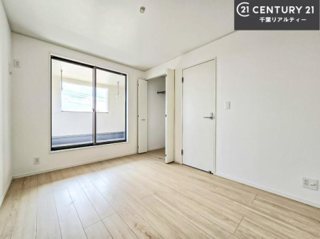 �m�� �o���R�j�[�ɖʂ��Ă���m���ł��B���邭�����肪����A���C����������ł��܂��I