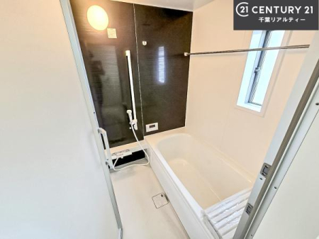 ���� �������������l�̕��͋C�̃o�X���[���́A�����o�Ă��ăo�X�^�C�����[���I
���d���撣���Ă��邲�J���ɂ��D�݂̓����̓����܂����āA�y����ł݂Ă͂������ł��傤���H