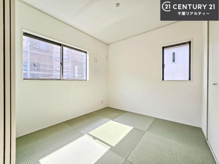 �a�� �^�^�~�̍��肪���炬��^����A�����b�N�X��ԁB�����傫���J�����̂���a���ƂȂ��Ă���܂��B���{�l�̐S������u�a�v�̋�ԁB