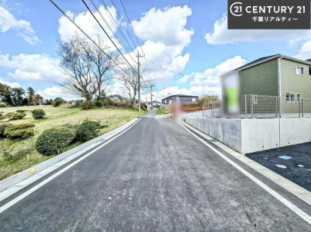 �O�ʓ��H�܂ތ��n�ʐ^ ���ӊ���A���q�l�̂���]�ɍ������������ꏏ�ɂ��ē���v���܂��B�Z��[���A�h�o�C�U�[�ɂ�邲���k������܂��B���Ђ͂��₢���킹�ɑ��Ή����܂��I���҂������܂���I