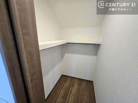 ���[ �E�H�[�N�C���N���[�[�b�g�t���ł��B��������̂��m���Ȃǂ����[���Ă��������ł��ˁI���ɂ���@�������ȂǋG�ߕ��̑傫�ȉƓd�����[�ł��܂��I