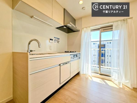 �L�b�`�� ���邢���Ɗ��C��t���̃L�b�`���Ȃ̂ň��S���ăK�X���g�p�ł��܂��I
���ȏL�����ǂ��o���Ă���ĉq���I�ȃL�b�`�����ۂĂ܂��ˁI
