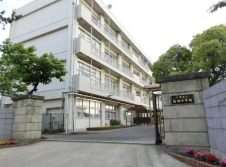 ���ӊ� �y���w�Z�z��t�s�����F���w�Z�F1600m