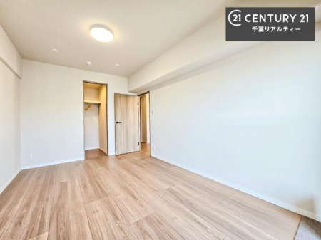 ���r���O�ȊO�̋��� ���[���������肠��̂ŉƋ�̔z�u�����₷���A���C�t�X�^�C���ɍ��킹����������肪�\�ł��B