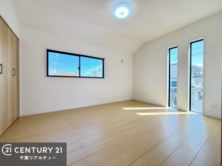 �m�� �V���v���Ƀf�U�C������Ă��邽�߁A�Ƌ��I�т܂���I
���C�ɓ���̉Ƌ��u���Ă��낰���Ԃ���邱�Ƃ��ł��܂��B