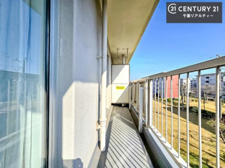 �o���R�j�[ �z������̗ǂ��o���R�j�[�ŁA�����󕨂��悭���������ł��ˁI
���V�C�̗ǂ����ɂ̓o���R�j�[�֏o�ă��t���b�V������̂��C�����悳�����ł��B