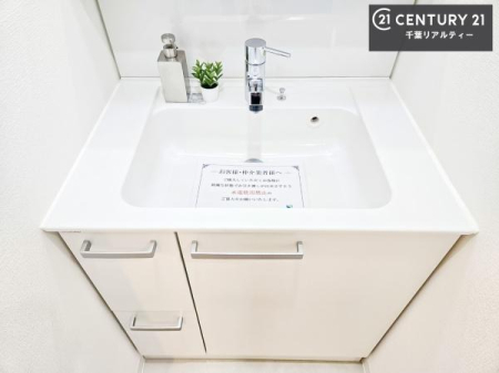 ���ʑ�E���ʏ� �[�����ʑ�{�E���́A�������˂ɂ����̂ł�����ꂪ�y�X�I���������ۂĂ܂��I
�L���C�Ȑ��ʏ��Ŏ��������̃��`�x�[�V�������オ��܂��ˁI