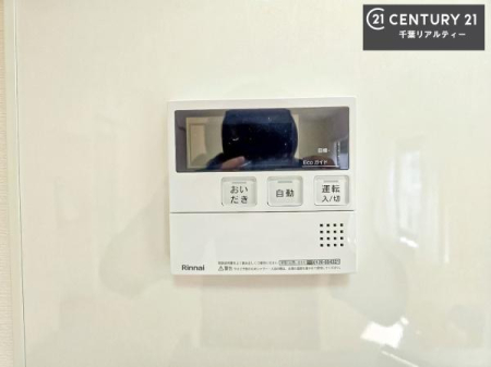 ���̑����� �{�^���̃X�C�b�`�⎩���ł����C�̏������������߁A�킴�킴�����ɍs���Ă�������ꂽ��p���������肷��K�v���Ȃ��֗��ł��ˁI�ǂ������@�\�t���ł��I