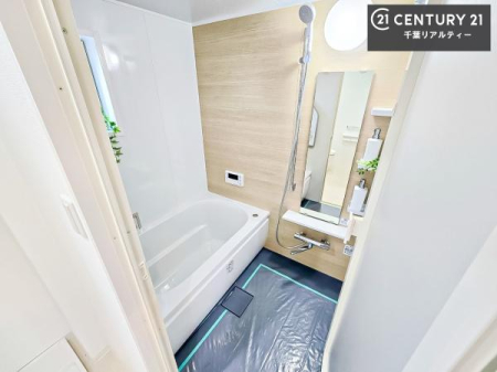 ���� �������������l�̕��͋C�̃o�X���[���́A�����o�Ă��ăo�X�^�C�����[���I
���d���撣���Ă��邲�J���ɂ��D�݂̓����̓����܂����āA�y����ł݂Ă͂������ł��傤���H