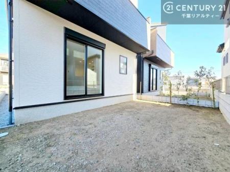 �� ������Ƃ�������X�؁[�X���t���Ă��܂��I�K�[�f�j���O���y���߂����ł��ˁB