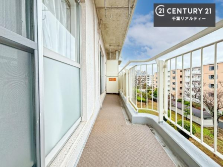 �o���R�j�[ �z������̗ǂ��o���R�j�[�ŁA�����󕨂��悭���������ł��ˁI
���V�C�̗ǂ����ɂ̓o���R�j�[�֏o�ă��t���b�V������̂��C�����悳�����ł��B