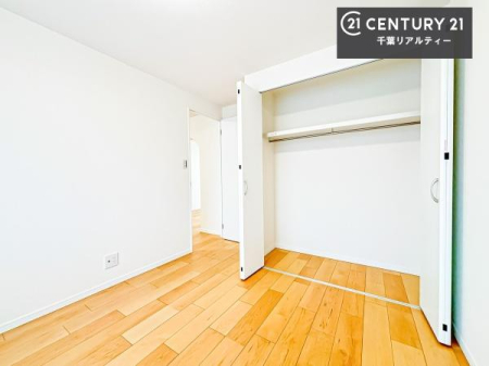 �q������ ���[�X�y�[�X�����Ă��܂��I�������X�b�L�����ڂ��鎖���ł��܂��ˁB
�Ƌ��I�΂Ȃ��V���v���ȃf�U�C���ׁ̈A�Ƌ��I�΂����C�ɓ���̋�ԍ�肪�ł������ł��ˁB