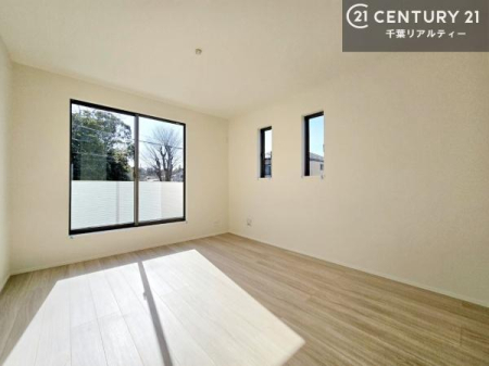 �m�� 2�ʍ̌����m�ۂ������邢�����́A���ʂ����ǂ��A���邭��ϋ��S�n�̗ǂ���ԂƂȂ��Ă���܂��B�����b�N�X���ĉ߂�����S�n�̗ǂ��������ł��I