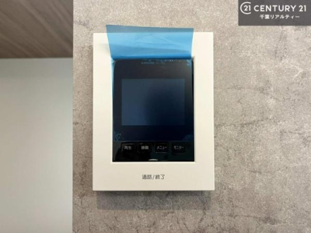 ���̑� TV���j�^�[�t�C���^�[�t�H���������B���K�҂̊���m�F���Ă���Ή��ł��邽�߁A�h�Ɩʂɂ��z�����ꂽ���S�̐ݔ��ł��B