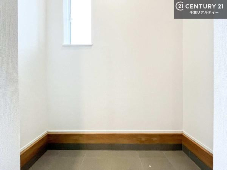 ���[ �V���[�Y�C���N���[�N�t���ł��I�V���[�Y�����łȂ��x�r�[�J�[��܂��ݎ��]�ԁA�A�E�g�h�A�p�i���X�b�L���ƕЕt�����܂��I