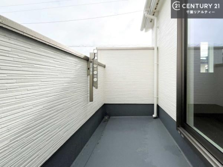 �o���R�j�[ �z������ǍD�ȃo���R�j�[�ł��I���ꂽ���ɂ͐�������n����J���I�Ȏ��Ԃ��y���߂܂��B
