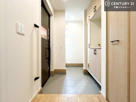 ���� �V���[�Y�C���N���[�N�t���ł��I�V���[�Y�����łȂ��x�r�[�J�[��܂��ݎ��]�ԁA�A�E�g�h�A�p�i���X�b�L���ƕЕt�����܂��I