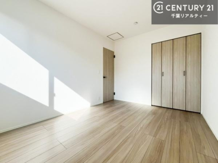 �m�� ���[���������肠��̂ŉƋ�̔z�u�����₷���A���C�t�X�^�C���ɍ��킹����������肪�\�ł��B