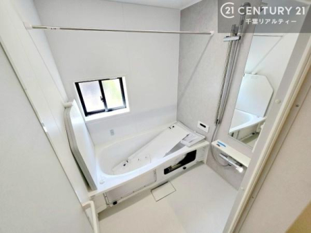 ���� �������������l�̕��͋C�̃o�X���[���́A�����o�Ă��ăo�X�^�C�����[���I
���d���撣���Ă��邲�J���ɂ��D�݂̍���̓����܂����āA�y����ł݂Ă͂������ł��傤���H