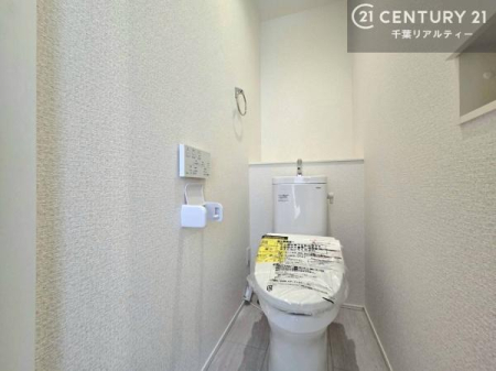 �g�C�� �������֍��̃����R���t���ŁA�������K�Ɏg����g�C����ԁB
���[�I�t���ŁA��������}���Ȃ���X�b�L���Ɛ������ڂł��܂��B