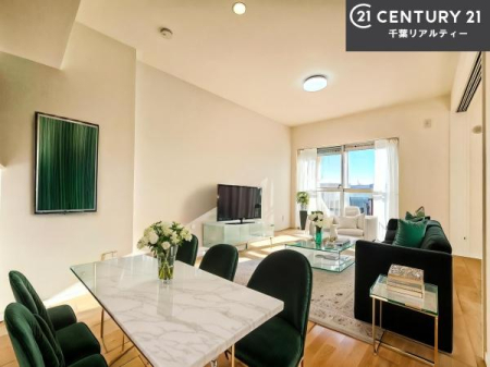 ���r���O �Ƌ��CG�p�[�X�ł��B�D�����z���܂肪���r���O����ł���ċ��S�n�̗ǂ���Ԃ����o���Ă���܂��I
���났�̎��Ԃ��߂����܂��I