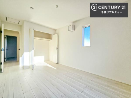 ���r���O�ȊO�̋��� ���[�X�y�[�X�����Ă��܂��I�������X�b�L�����ڂ��鎖���ł��܂��ˁB
�Ƌ��I�΂Ȃ��V���v���ȃf�U�C���ׁ̈A�Ƌ��I�΂����C�ɓ���̋�ԍ�肪�ł������ł��ˁB