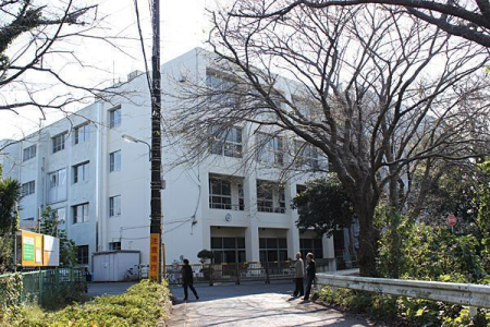 ���ӊ� �y���w�Z�z���q�s����u�Ï��w�Z�F500m