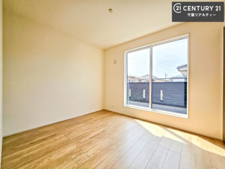 ���r���O�ȊO�̋��� �V���v���Ƀf�U�C������Ă��邽�߁A�Ƌ��I�т܂���I
���C�ɓ���̉Ƌ��u���Ă��낰���Ԃ���邱�Ƃ��ł��܂��B