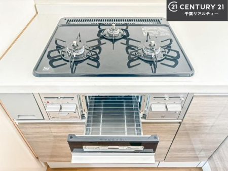 �L�b�`�� �R�����͎O������̂ł������̓����i�s���ł��܂��B
�������O�����t���ł��B�����X�y�[�X���L�X���Ă���׍�Ƃ����₷���I�g�����肪�ǂ��V�X�e���L�b�`���ł��I