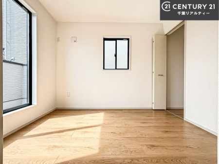 �m�� 2�ʍ̌����m�ۂ������邢�����́A���ʂ����ǂ��A���邭��ϋ��S�n�̗ǂ���ԂƂȂ��Ă���܂��B�����b�N�X���ĉ߂�����S�n�̗ǂ��������ł��I���̖ڊo�߂��X�b�L�����܂��ˁI