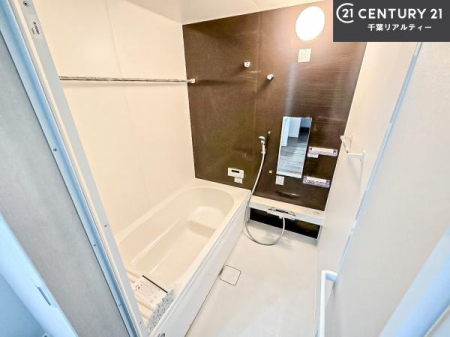 ���� �L�X�o�X�ň���̔������t���b�V���B�����L�΂���̂ŁA�����ɂ��������ƐZ����܂��ˁI�����̃o�X�^�C�����y���݂ɂȂ�܂��B