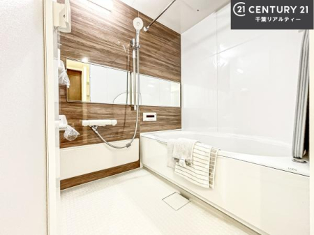 ���� �������������l�̕��͋C�̃o�X���[���́A�����o�Ă��ăo�X�^�C�����[���I
���d���撣���Ă��邲�J���ɂ��D�݂̓����̓����܂����āA�y����ł݂Ă͂������ł��傤���H